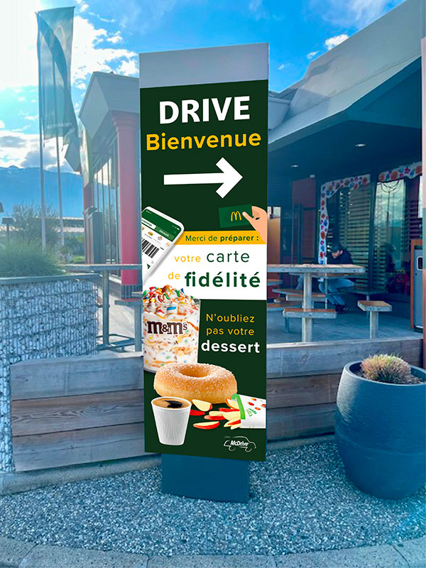 TOTEM-ENTREE-DRIVE-FID-BIEN-DESS